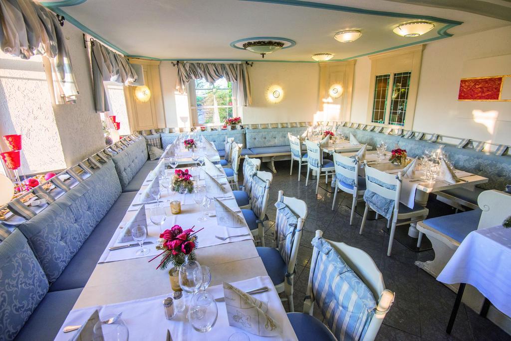 Hotel & Restaurant Zum Vater Rhein Monheim am Rhein Екстериор снимка